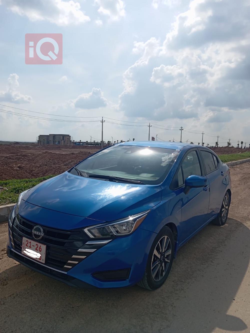 نيسان فيرسا